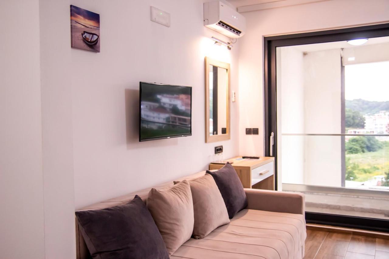 Hotel Lajka Luxury Ulcinj Exterior photo
