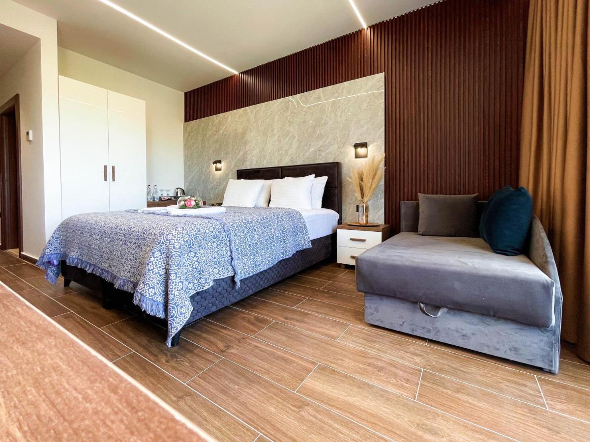 Hotel Lajka Luxury Ulcinj Exterior photo