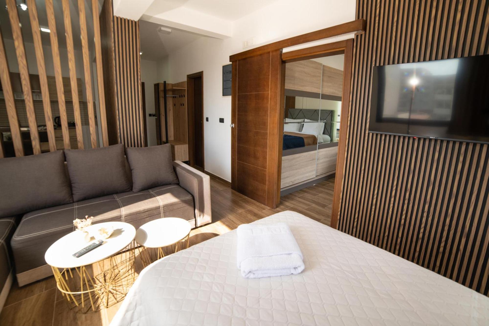 Hotel Lajka Luxury Ulcinj Exterior photo
